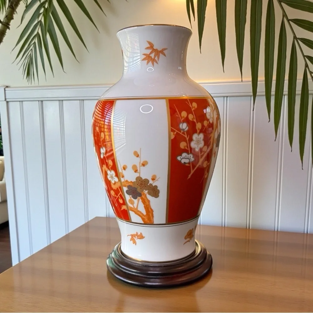 Franklin Porcelain “The Vase of the Noble Plum Blossom” – Limited Edition